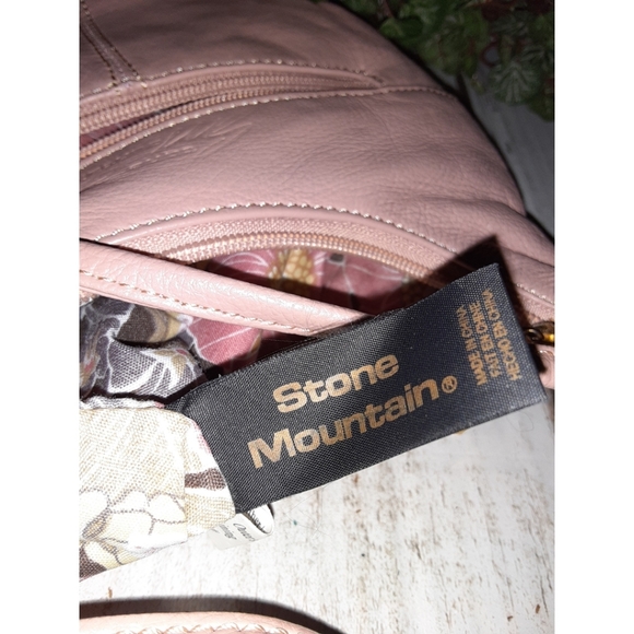 Stone Mountain Pink Zip-Top Crossbody Bag - Picture 11 of 16